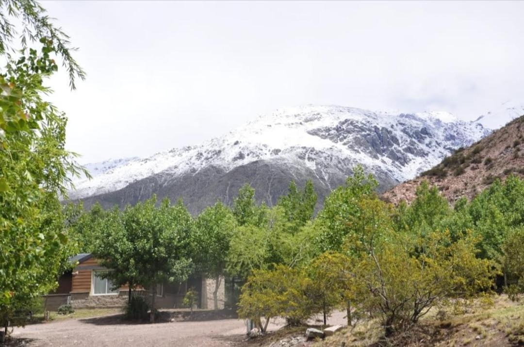 Entre Montanas - Vista Calma Potrerillos